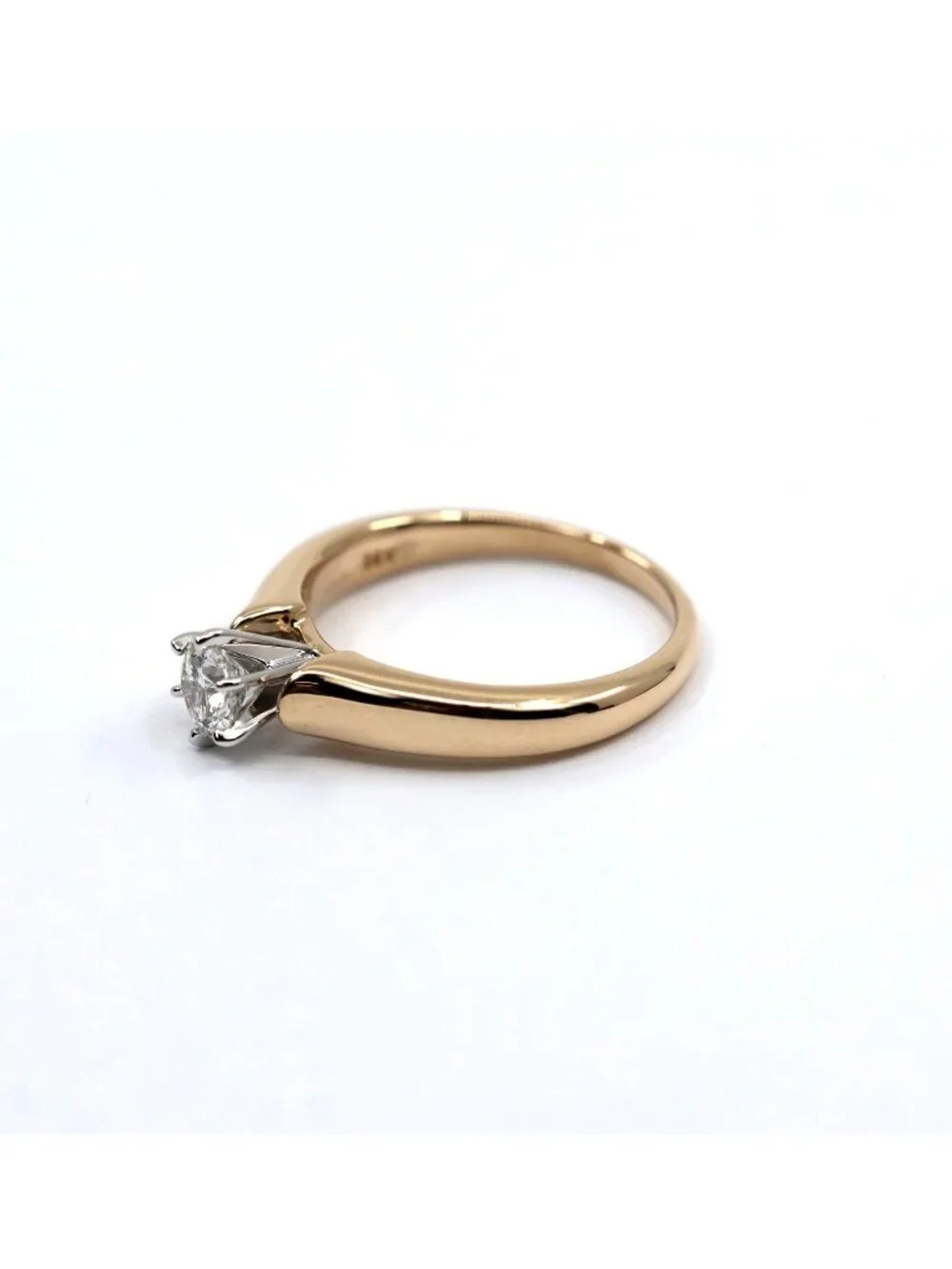 Beautiful 14K Solid Yellow Gold GHI Solitaire Diamond Wedding Ring - Size 7.25